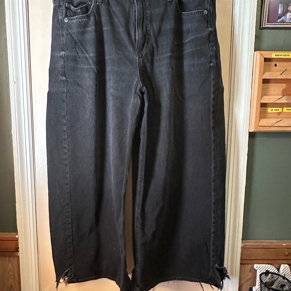 American Eagle Outfitters Women’s black Relaxed Jeans